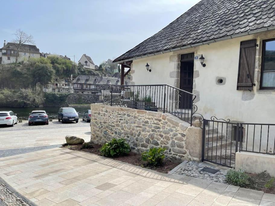 Maison En Pierre Sur Les Quais De La Dordogne Argentat Dış mekan fotoğraf